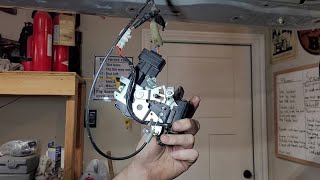 How to replace and modify the rear hatch latch on 1st gen Toyota Sequoia [upl. by Blisse]