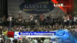 Josh Turner surprises Scotty McCreery on his stage [upl. by Oine389]