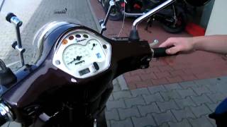 Anleitung  Vespa LX 50 4T Touring 2010 RollerScooter [upl. by Shelley]