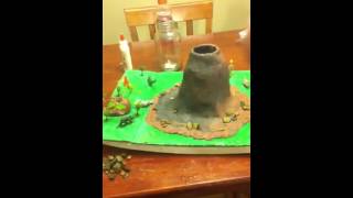 How to make a volcano como hacer un volcán [upl. by Oirasan670]