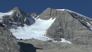 Marmolada Punta Penia 3342mt Via normale del ghiacciaio [upl. by Etnaud745]