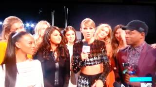 Taylor Swift farted on the MTV VMAs [upl. by Tami397]