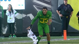 Oregon linebacker Troy Dye leads Autzen Stadium in Shout tradition [upl. by Lishe951]