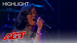 HER And Kodi Lee Perform quotHold Onquot  Americas Got Talent 2021 [upl. by Ayeki]