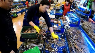 Great Cutting Skills Sashimi Giant Crabs Seafood Noryangjin Market Seoul Korea Street Food [upl. by Hussein]