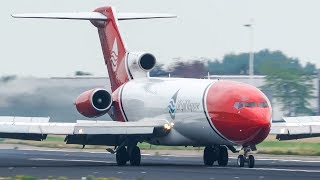 RED BOEING 727 LANDING  BOEING LEGENDS [upl. by Weil]