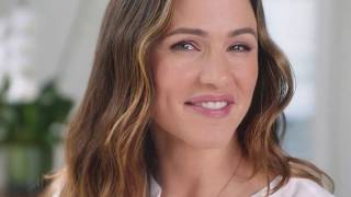 In one week Jennifer Garners Skin Transforms  Neutrogena® [upl. by Melli806]