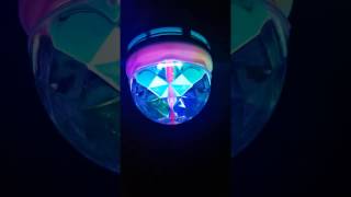 Bombilla LED FiestaParty Luz led de colores RGB Rojo Verde y Azul [upl. by Initof515]