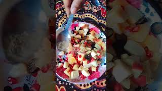 Fruit chat at home 😁🍎🍇food ratikarasoi cookingshorts fruitchat [upl. by Shaver166]