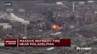 Massive explosion at biggest gas refinery in America triggering fire [upl. by Skillern]